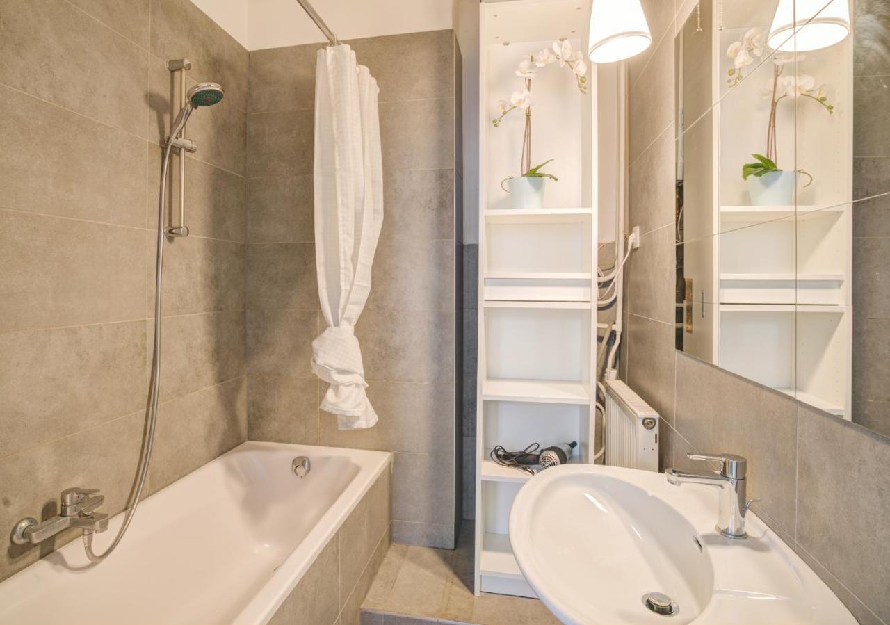 Theodore Residence In The Heart Of Anversa Esterno foto